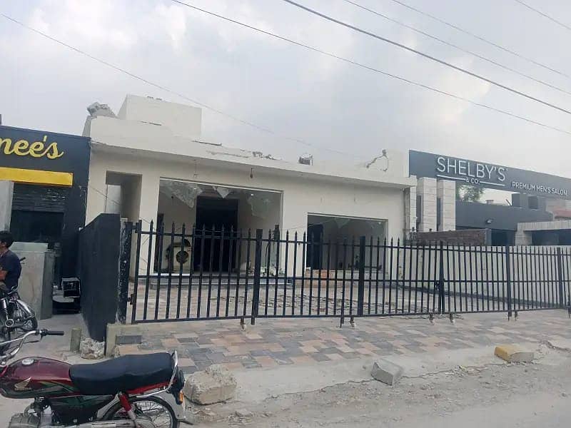 1 kanal single story building in Johar town 0