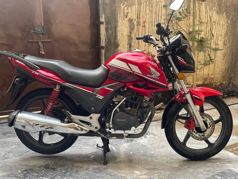 Honda cb 150f red colour 9