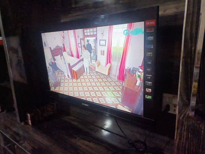 Sony Bravia LED 32 inches 7