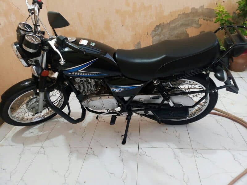 Suzuki GS 150 unregistered only 900km drive for sale 0