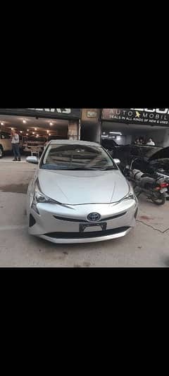 Toyota Prius 2018