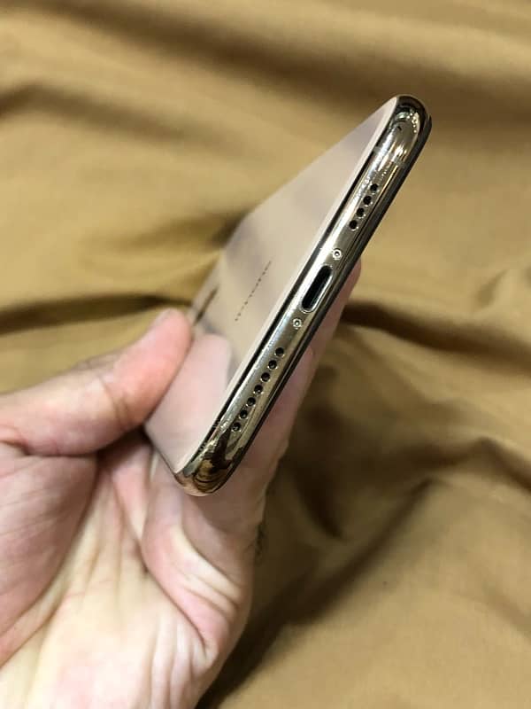 iPhone XS Max waterpack 03000242699 03156062963 3