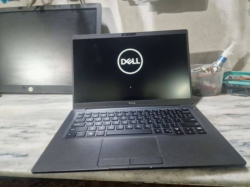 DELL LATITUDE E7400 I5-8TH GEN 8GB RAM 256GB SSD 18