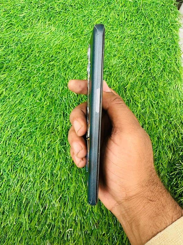 One plus 9 pro  12 256 GB Condition 10/10 2