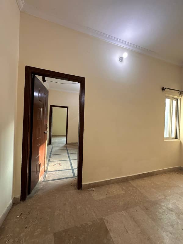 FAMILY APPARTMENT FOR RENT LOCATION YOUSAF COLONY 2