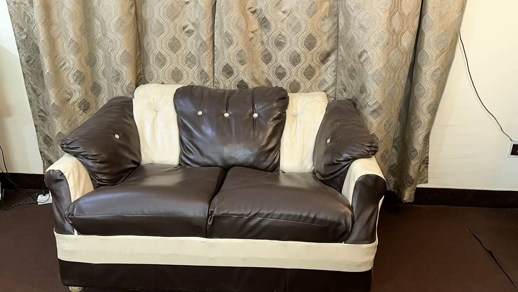 beautiful 7 seater sofa with Table 2