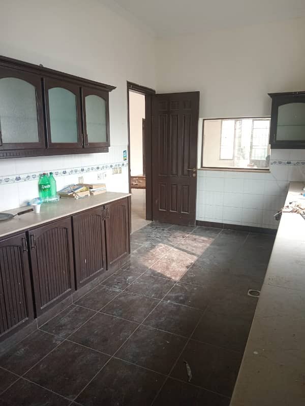 ground portion available for rent to be true attach washroom drawing room launch kitchen demand 80000 6