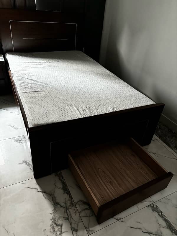 2 Queen Size Bed with drawers + mattress For Sale 4