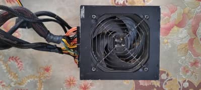 Cooler master 750 watts 80+ gold fully modular