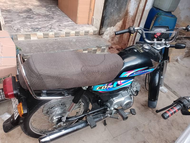 Honda CD70 2024 5