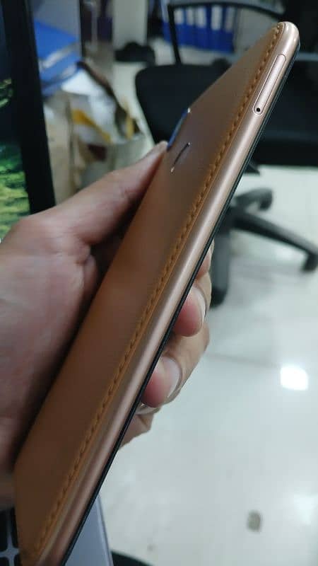 Huawei Y7 Gold n Leather Back 3gb Ram 64gb Space 6