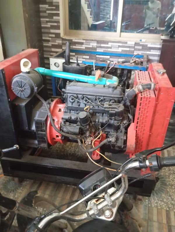 22k va generator hai 2 mahine use huwa hai Naya generator hai 1