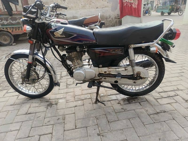 Honda 125 in good condition for sale 3