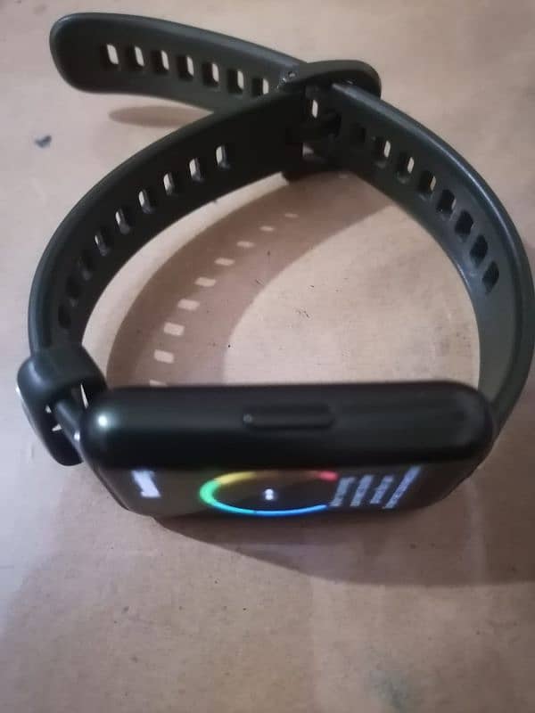 dark green color smart watch 4