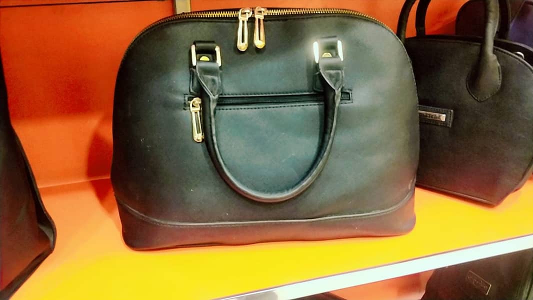 Branded Used Ladies Bags 100% Original Imported Tomy, Prada, Gucci etc 5