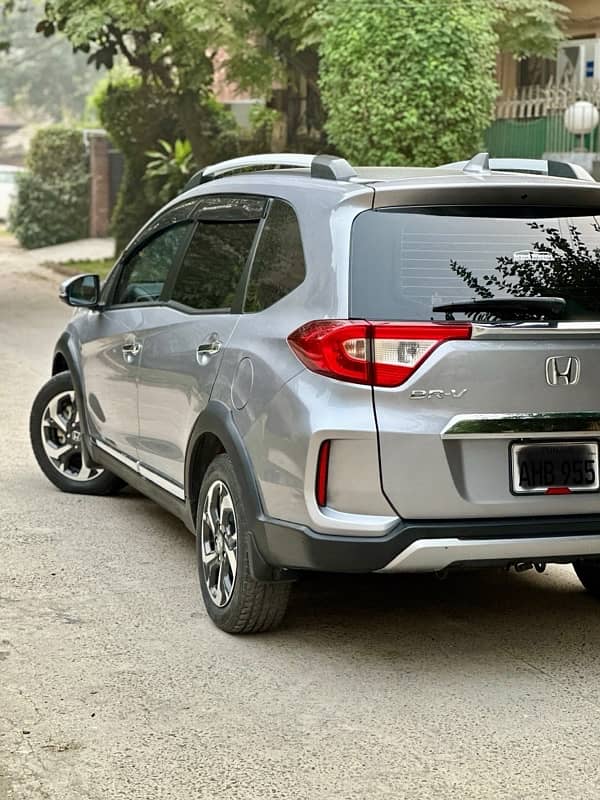 Honda BR-V 2022 4