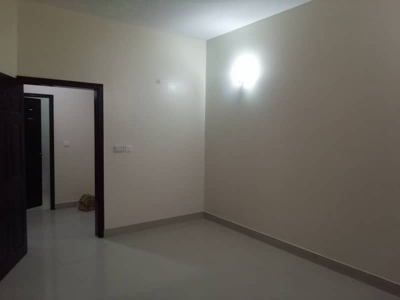 Urgent Sale At Ferozabad Road 4 Bedrooms Portion With Car Parking Inside 1st Floor Portion With DD 1