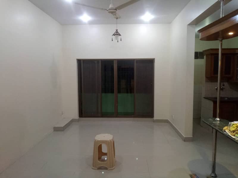 Urgent Sale At Ferozabad Road 4 Bedrooms Portion With Car Parking Inside 1st Floor Portion With DD 9