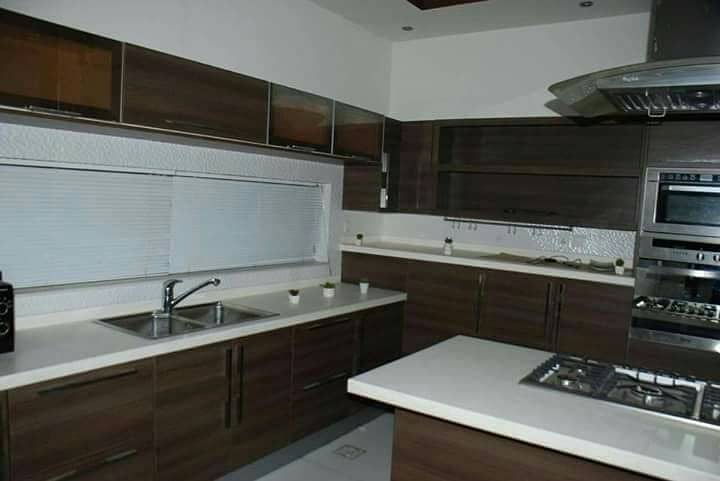 01 Kanal Slightly Used Well Maintained Like Brand New Modren Designe Bungalow For Sale In DHA Phase-4 Near To Park 6