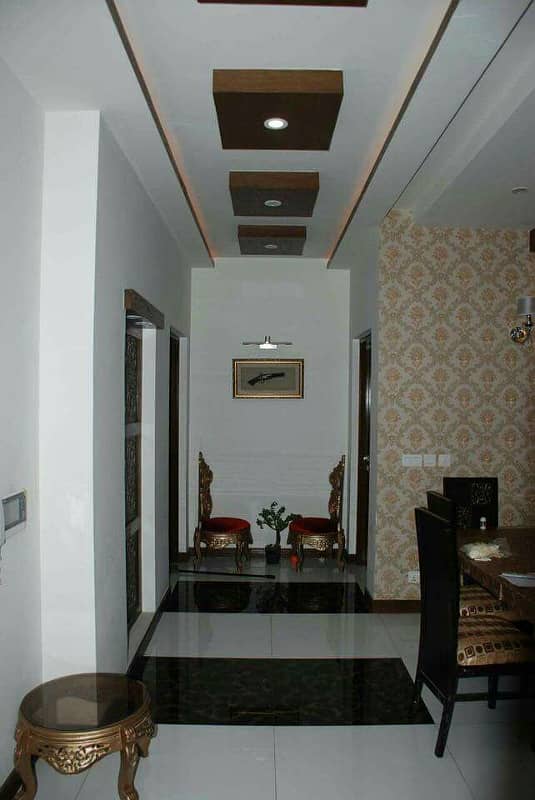 01 Kanal Slightly Used Well Maintained Like Brand New Modren Designe Bungalow For Sale In DHA Phase-4 Near To Park 15