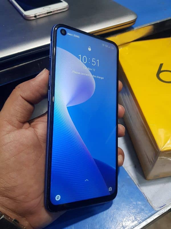 Realme 6 8/128 Gaming phone 0