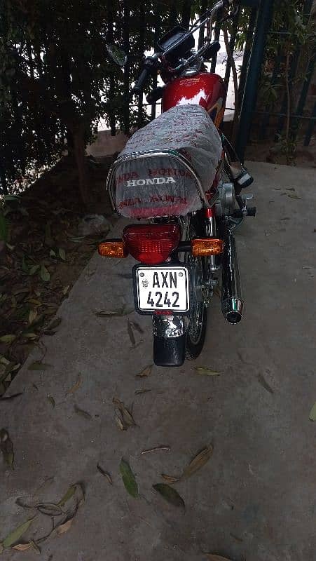 HONDA CD 70 Few Days Used Lahore Reg 2