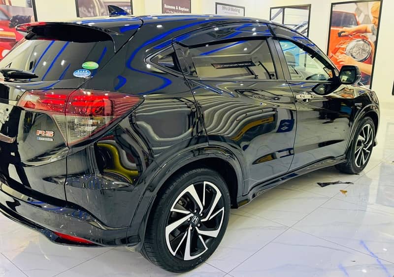 Honda Vezel 2024 1