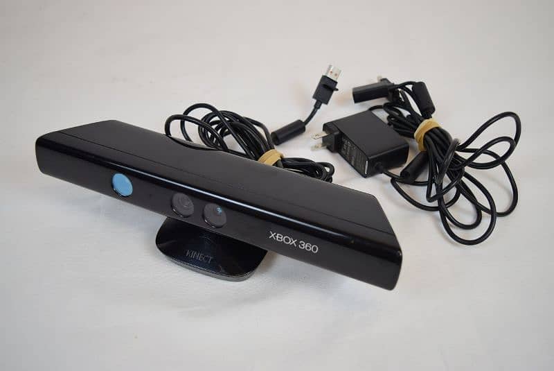 XBOX 360 WITH MOTION CAMERA AND CONSOLE 2