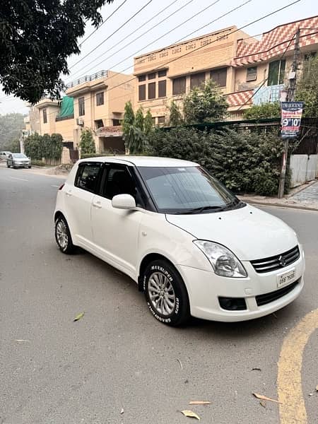 Suzuki Swift 2018 DLX navigation 2