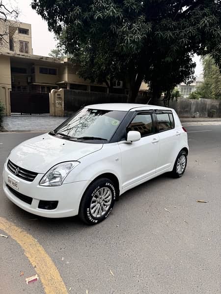 Suzuki Swift 2018 DLX navigation 4