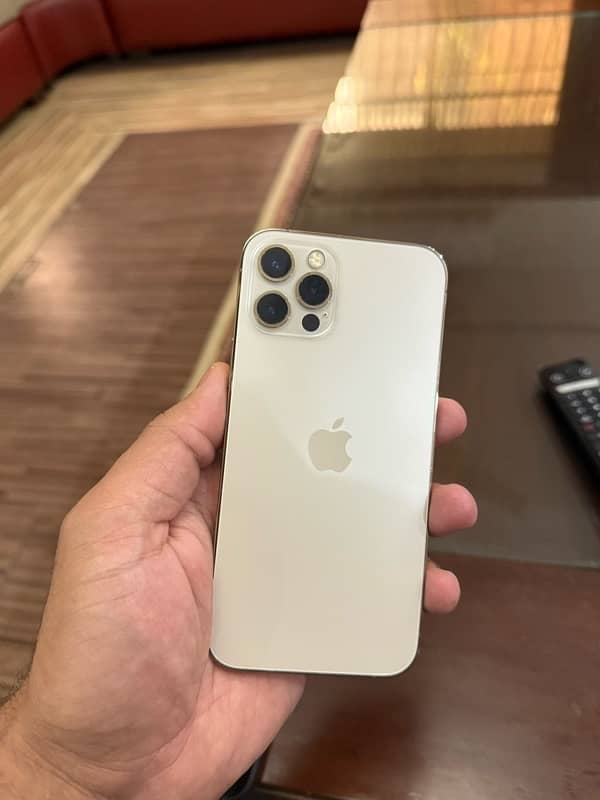 IPhone 12 Pro 128 GB Gold 2