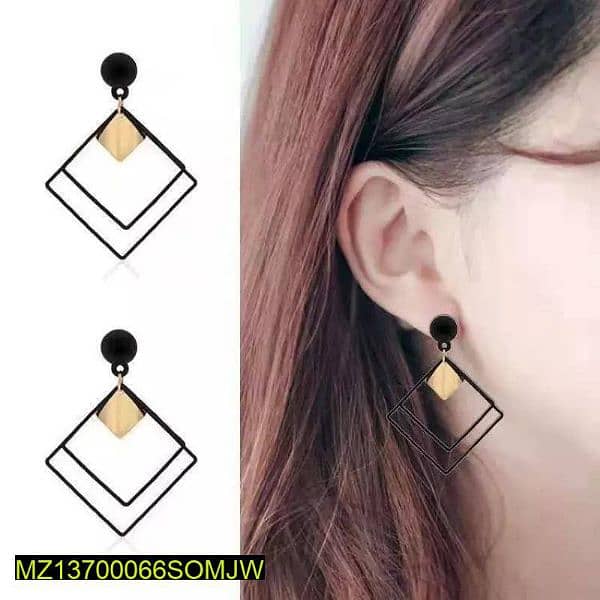 pair of arylic plated modern earrings 1