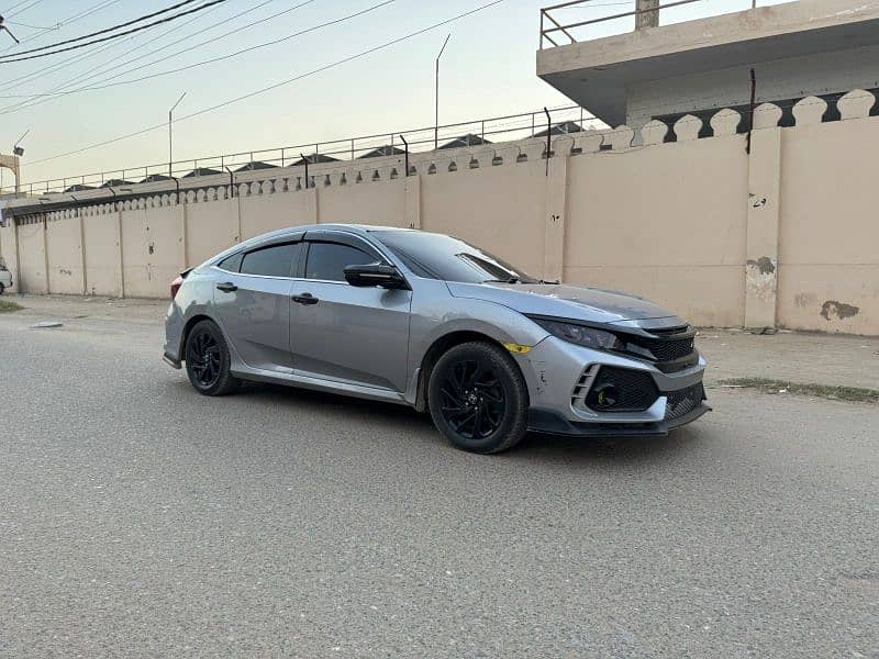 Honda Civic Oriel 2018 7