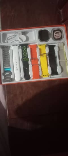 Ultra Smart Watch 7 in 1 straps in new condition