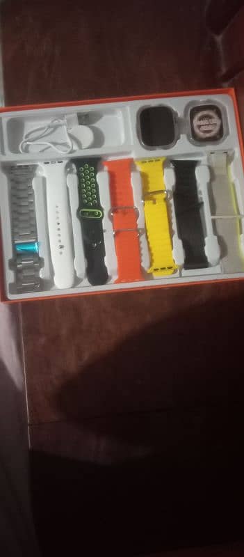 Ultra Smart Watch 7 in 1 straps in new condition 0