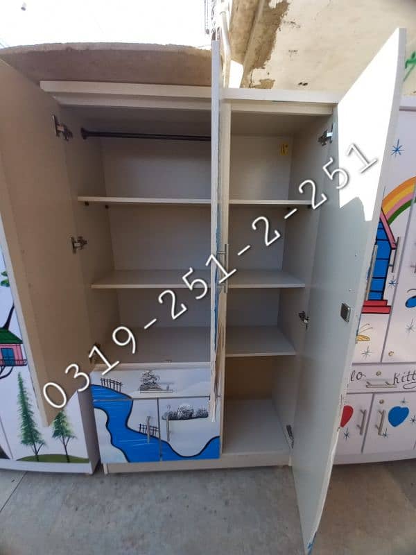 kids wardrobe size 3.5x6 feet 5