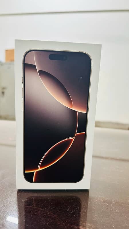 iPhone 16 Pro Max 256 gb Desert Titanium 0