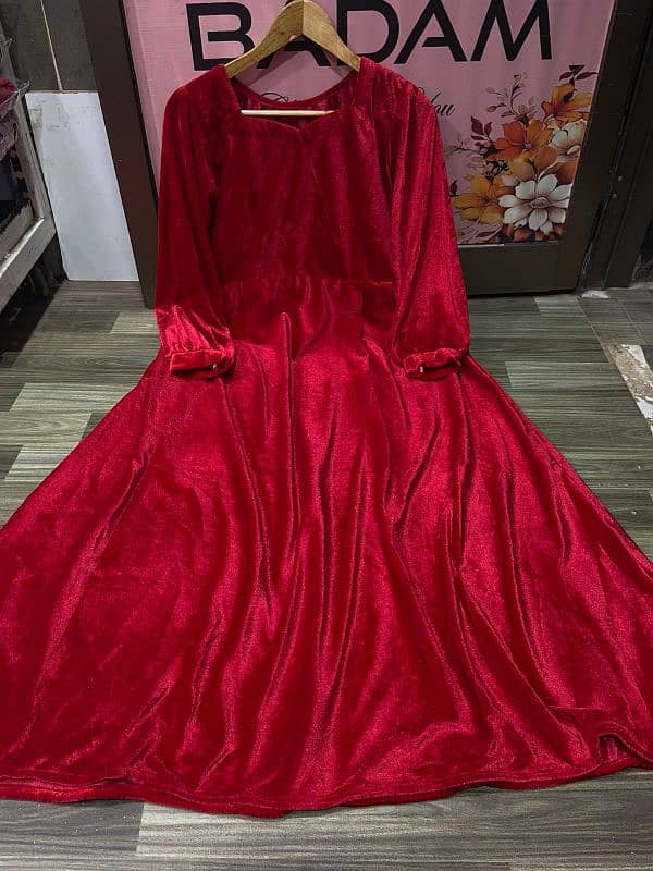 Velvet Arrivals Maxi 0