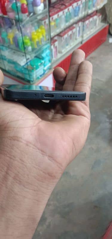 redmi note 13 pro . 24/512   10/10 condition 5