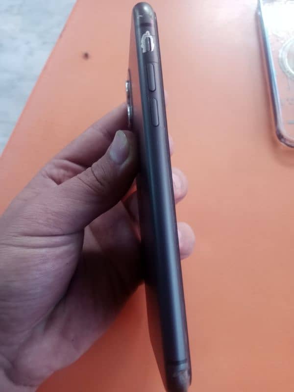 iPhone 11 for sale water pack battery service face  ID working 4