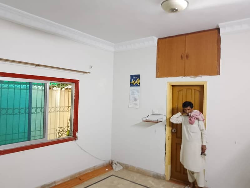 240 Sq. Yard G+1 House for Sale in Saadi Town Block 5 | PKR 3.25 Crore 3