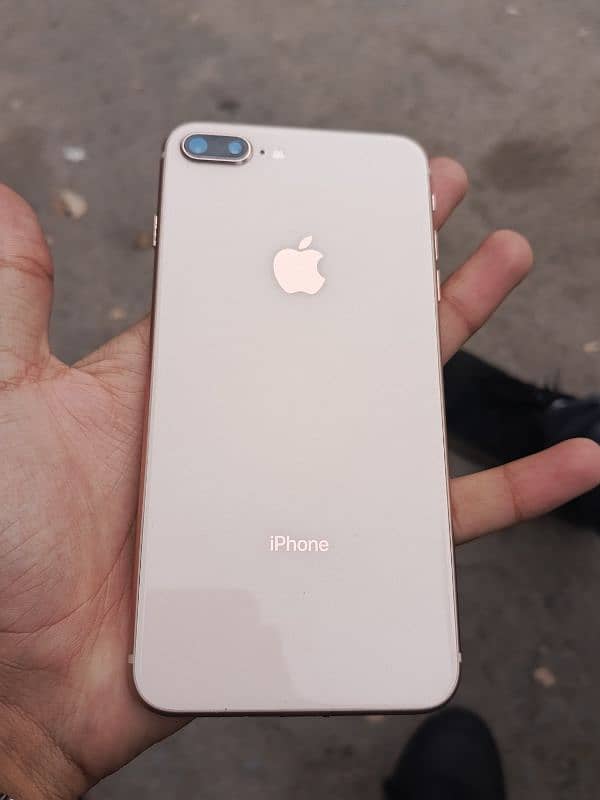 iphone 8 PLUS 1