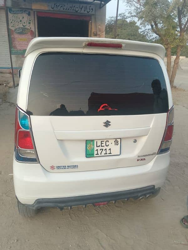 Suzuki Wagon R 2018 3