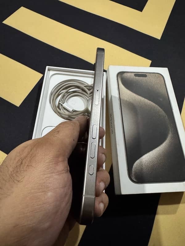 iphone 15 pro max 256gb non pta natural titanium 4