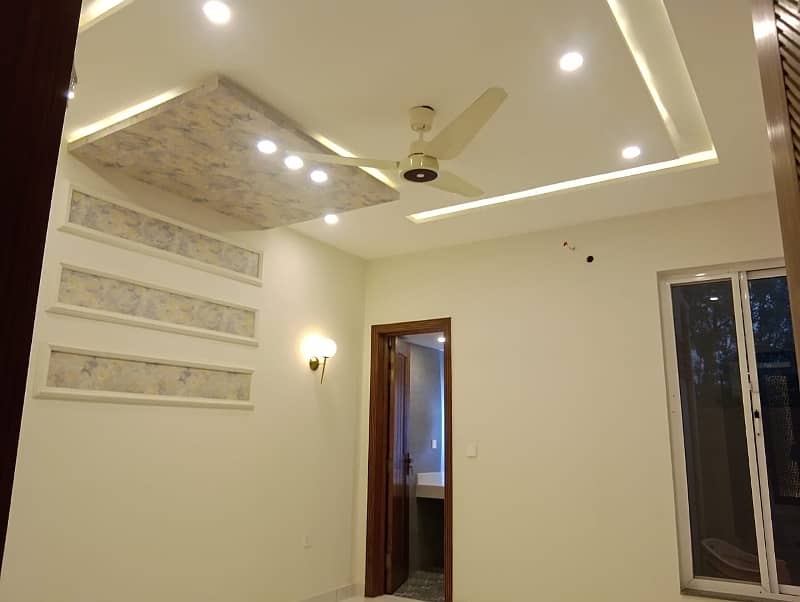 10 Marla Brand New House for Sale in Overseas B Block Bahria Town Lahore 27