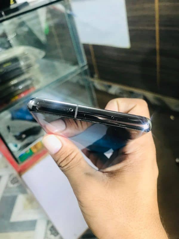 Samsung s10 8 gb 128 gb 03348386245 whatsapp 9