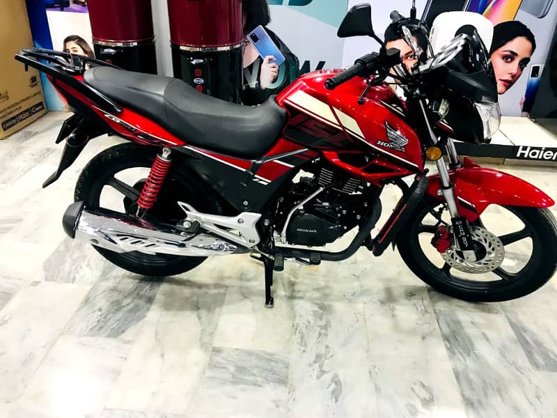 Honda CB 150F 2023 4