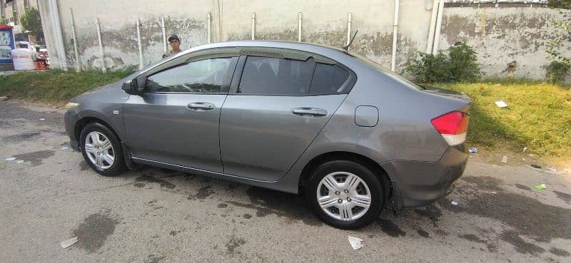 Honda Civic VTi 2011 3