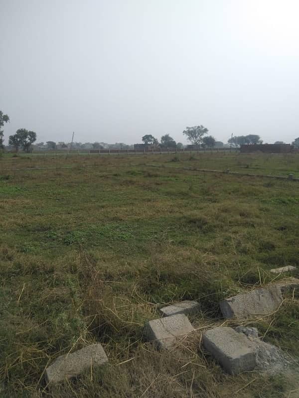 1,60,000 per marla plot for sale 2