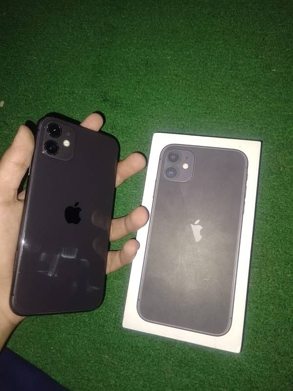 iphone 11 with full box 10/10 phone 0